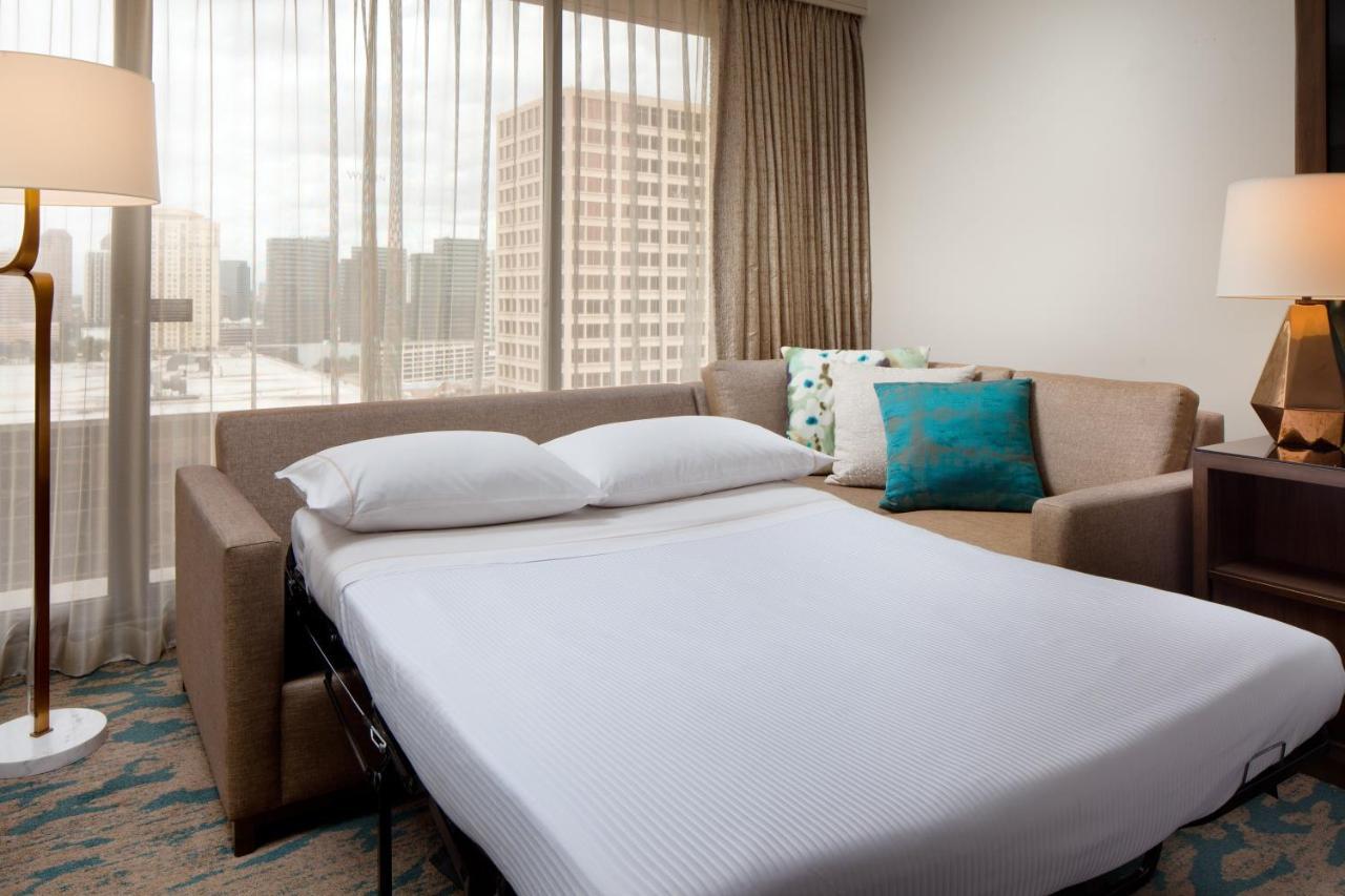 The Westin Galleria Houston Extérieur photo